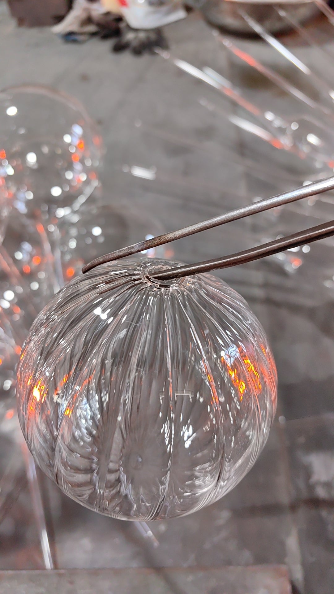 Ribbed Swirled Clear Globe
