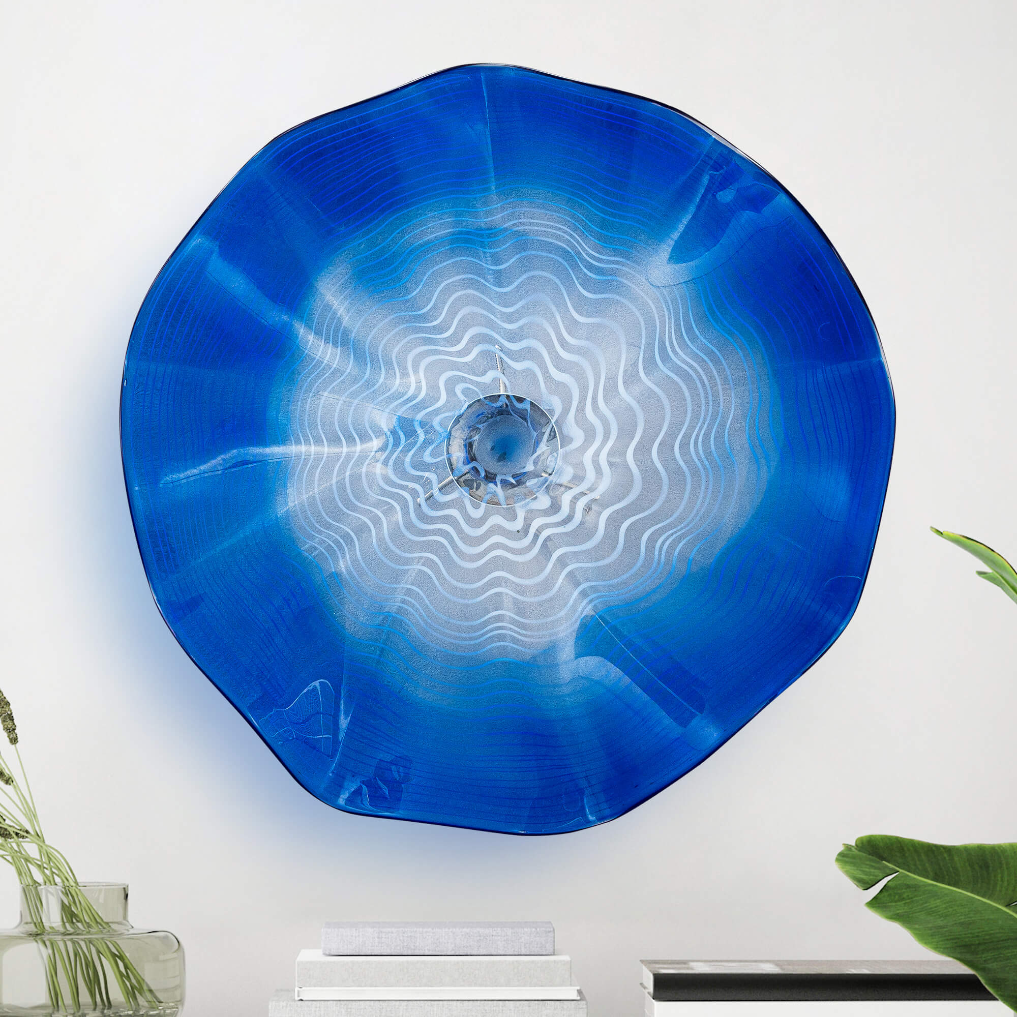 12" Murano Style Glass Wall Art - Deep Blue & White Rippling Decor Plate - BeyPan Hauptbild