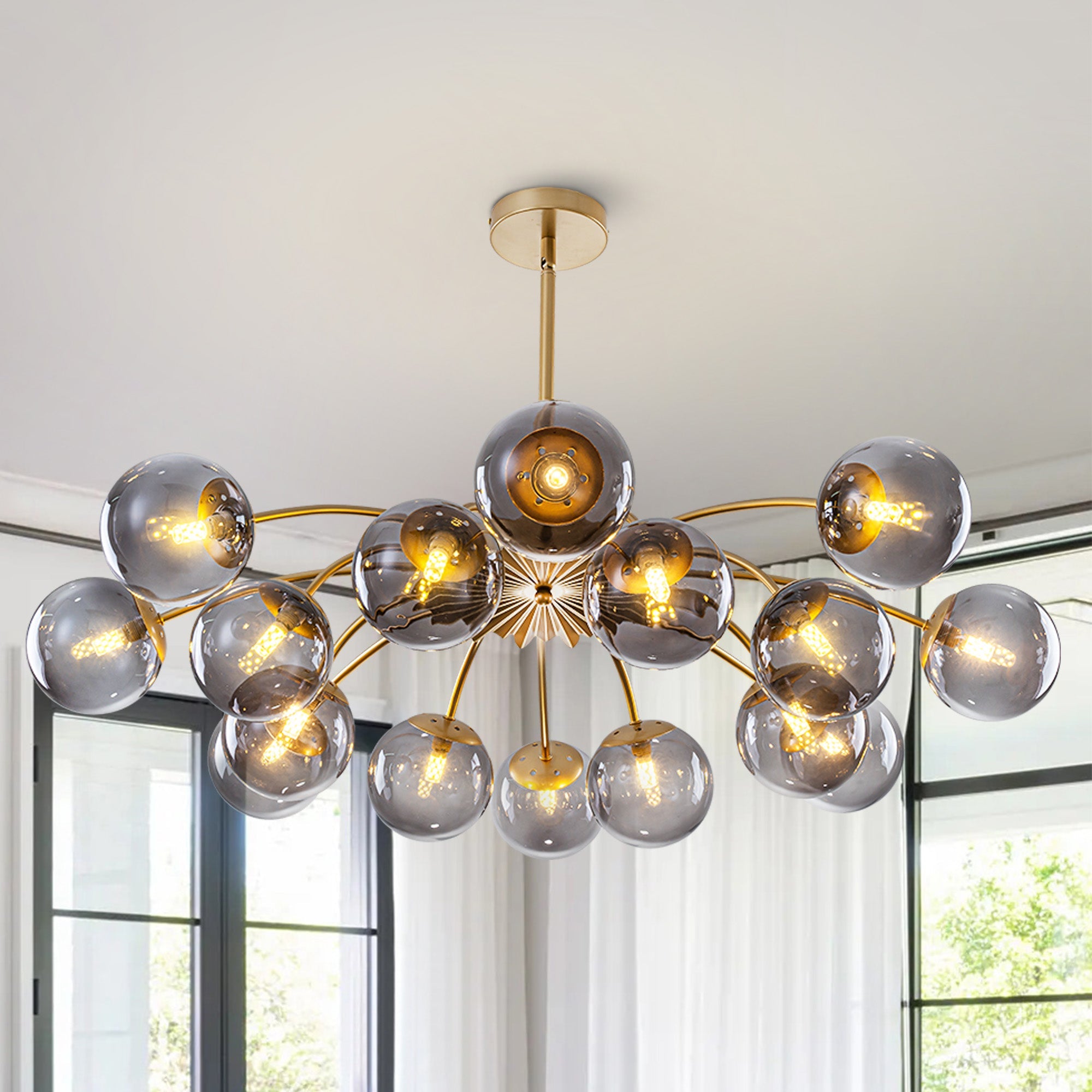 16-Light Modern Smoky Gray Glass Globe Chandelier - Brass Finish Pendant - BeyPan Hauptbild