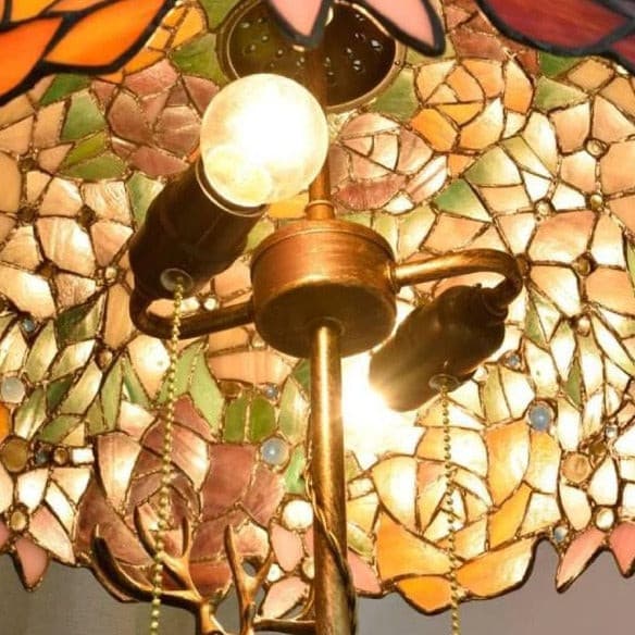 animal glass lighting 1990s style Tiffany table lamp.jpg