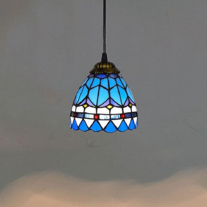 tiffany glass pendant light.jpg