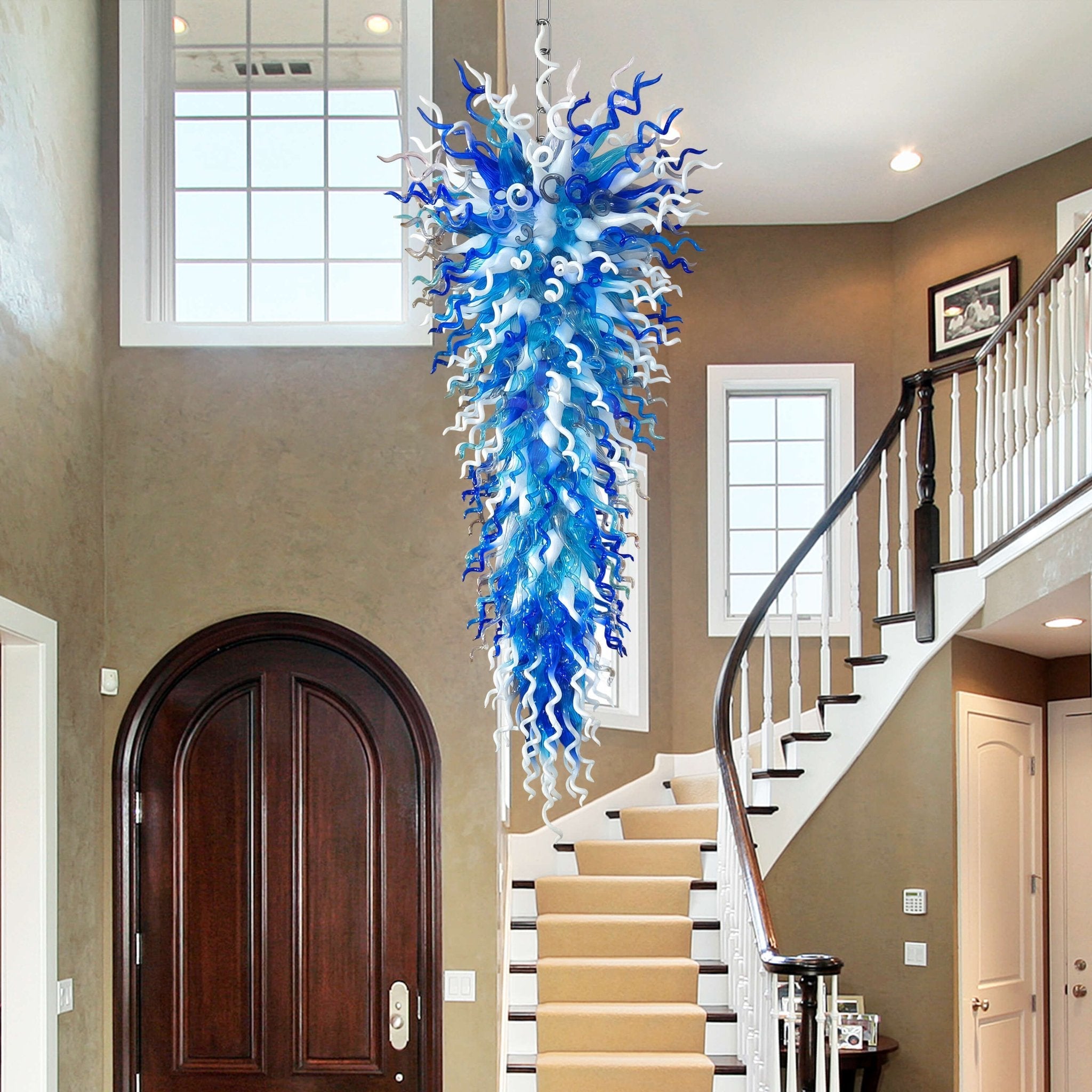 Grand Arctic Cascade Blown Glass Chandelier - Extra Large Blue and White Inverted Cone Zweitbild