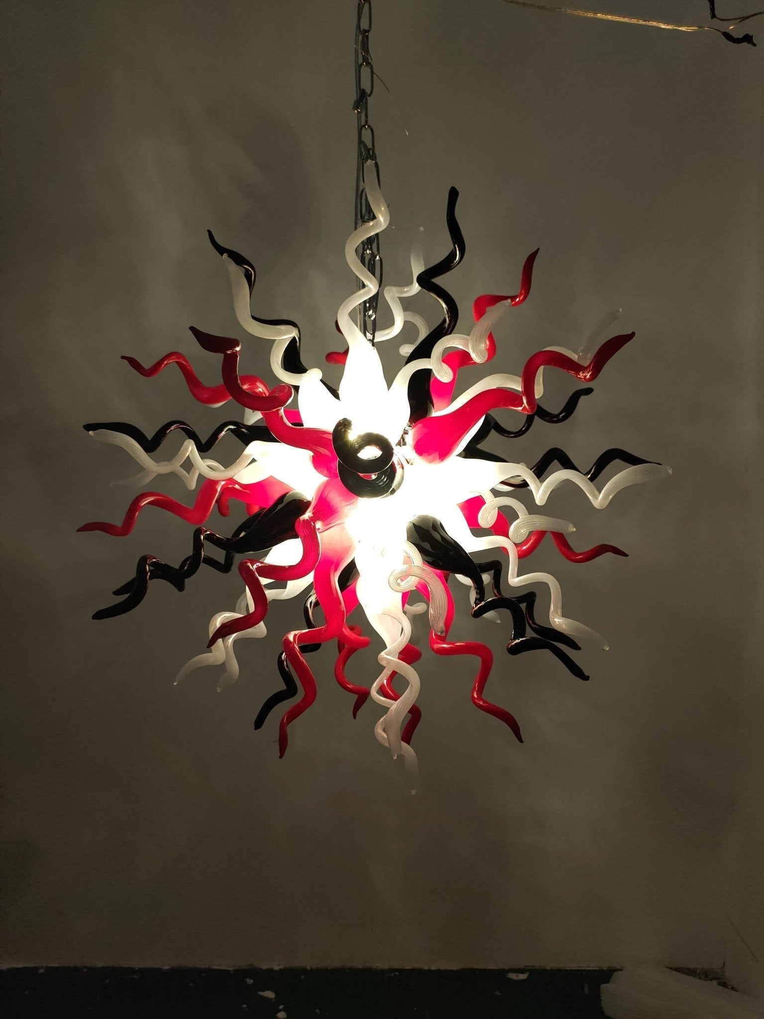 Modern Chihuly Style Glass Chandelier Moderate Size Colorful Zweitbild