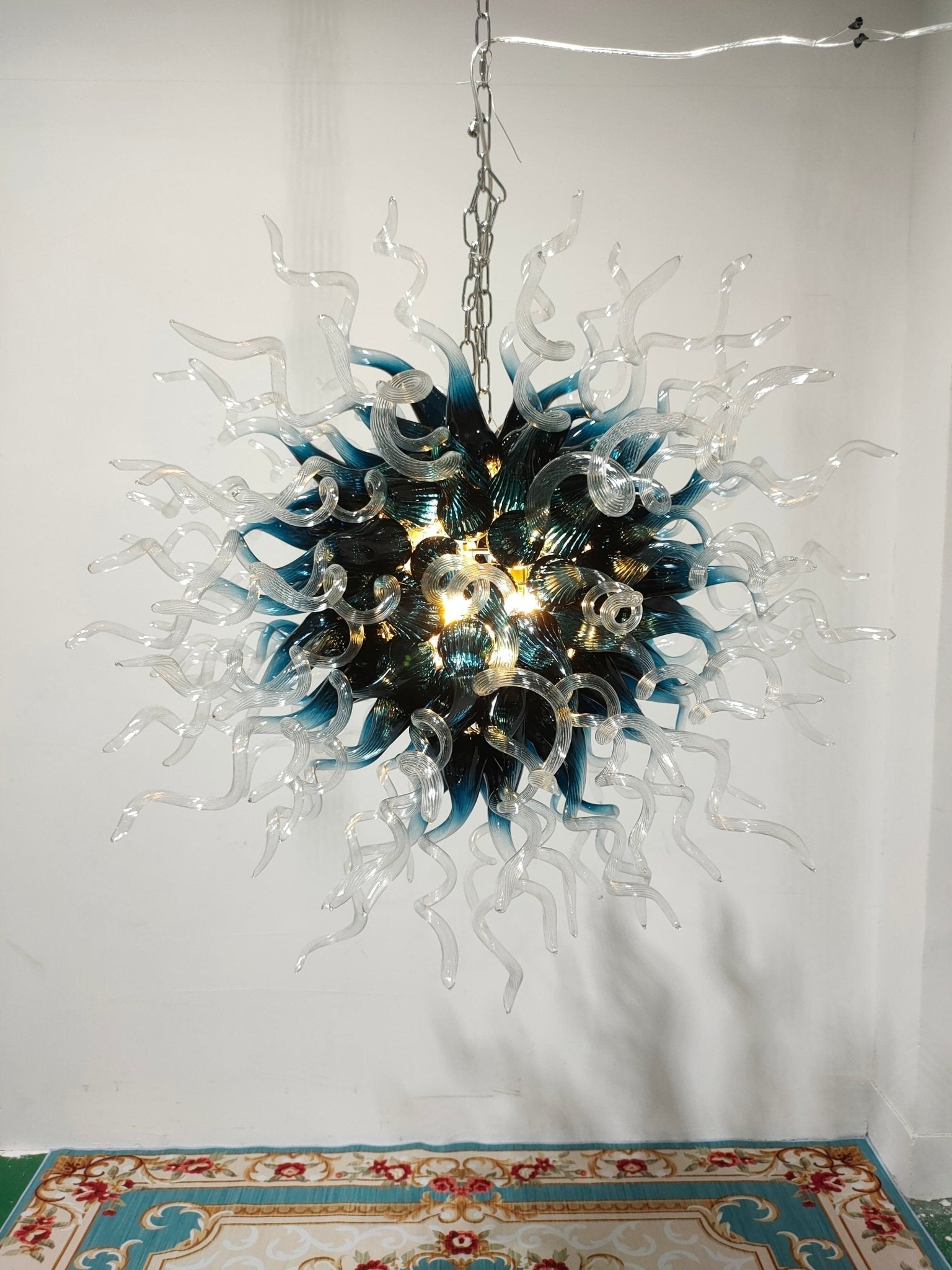Planet Blast Artisan Blown Glass Chandelier - Deep Blue and Clear Zweitbild